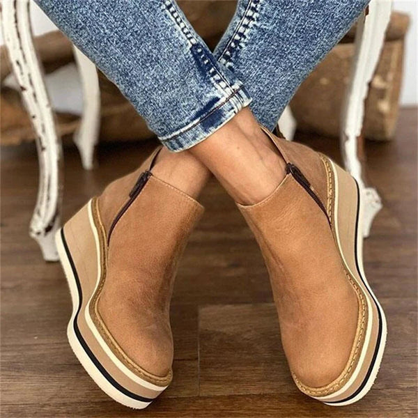 Dana | Buty Damskie Ortopedyczne na Koturnie – Wygodne i Eleganckie Botki na Każdą Okazję 0