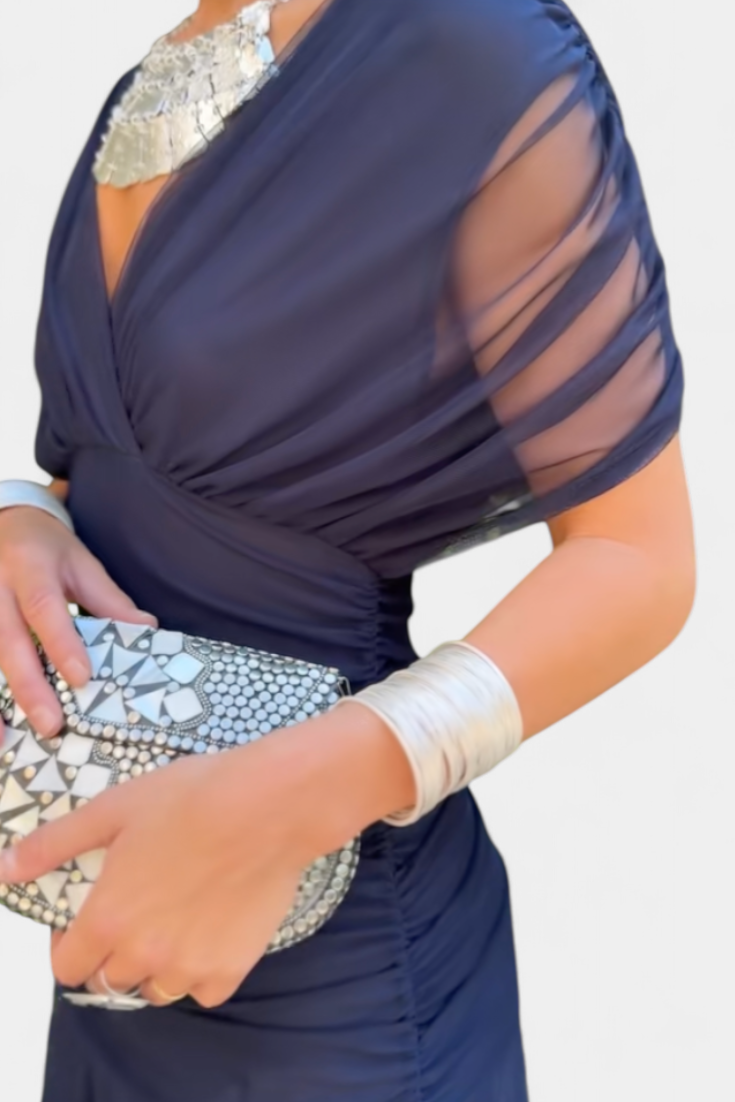 Eryzjasz | Sukienka Maxi z Dekoltem V i Kwiatowym Nadrukiem | Elegancka i Romantyczna na Każdą Okazję 11