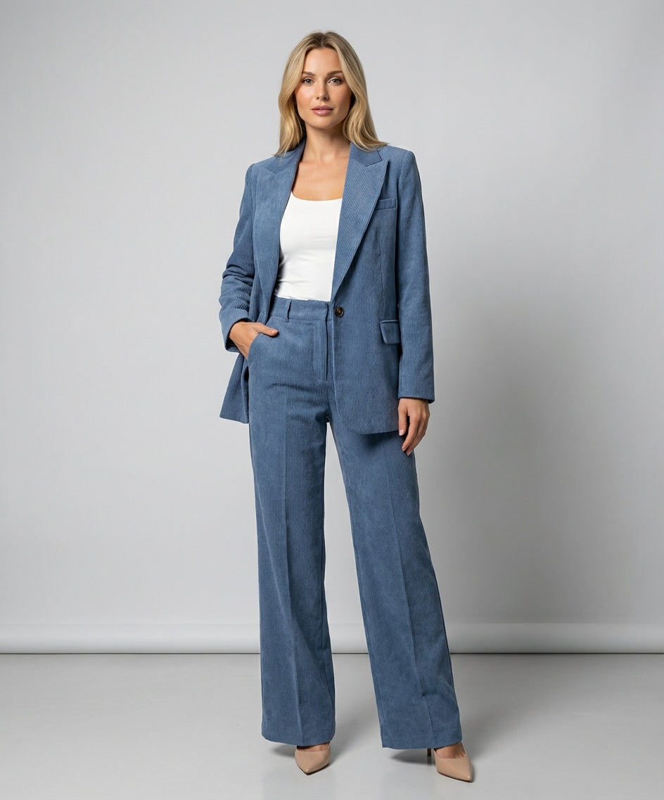 Elegancki Garnitur Damski Komplet z Akcesoriami - Wysoka Jakość i Komfort dla Stylowych Okazji 7