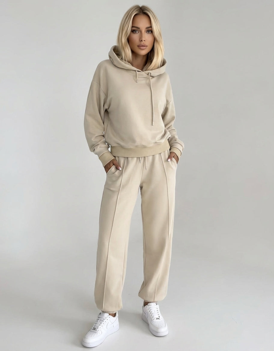 Stylowy Zestaw Dresowy z Kapturem i Szerokimi Spodniami dla Kobiet | Komfortowy i Modny Look 6