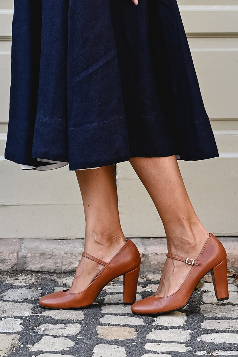 Livia | Czarne Szpilki Damskie – Eleganckie Buty na Wysokim Obcasie do Codziennych Stylizacji 4