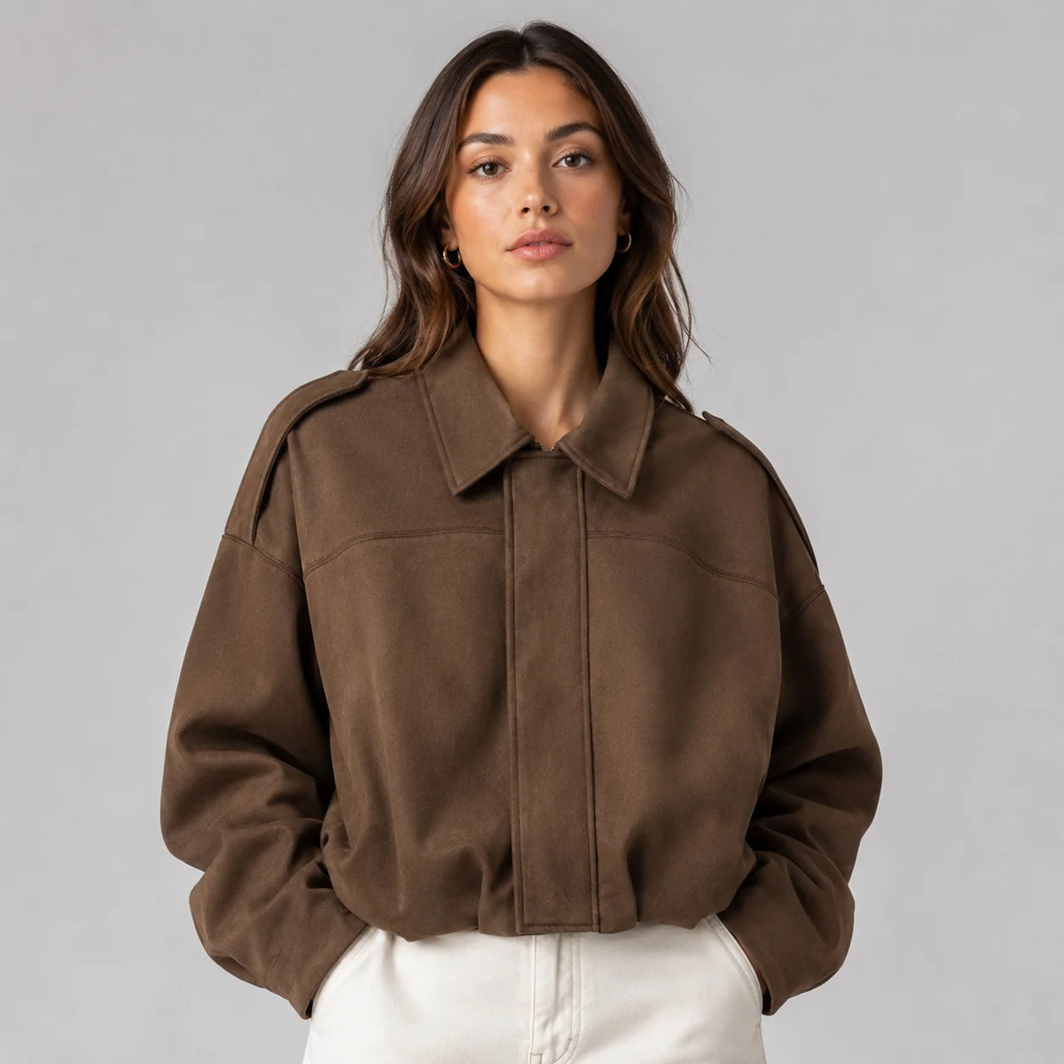 Montarello | Kurtka Damska Bomber – Elegancka Kurtka z Syntetycznego Zamszu z Kołnierzem 3