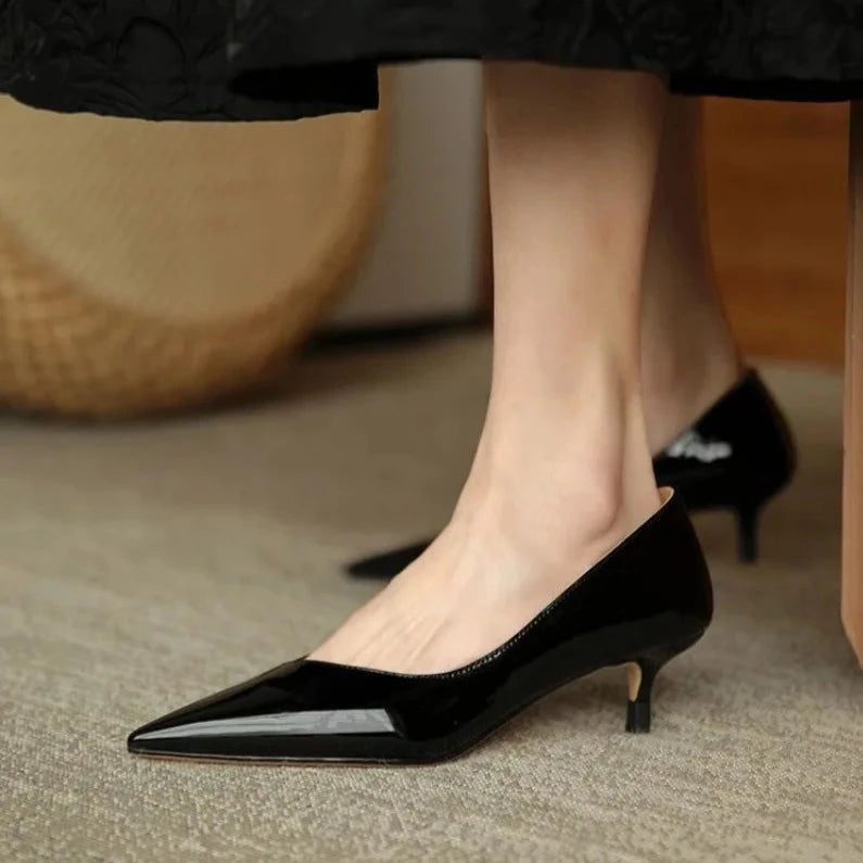 Pelle | Czarne Szpilki Kocie – Eleganckie Obcasy z Wygodną Wkładką