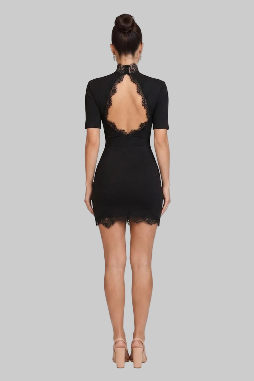 Saoirse | Sukienka mini – Elegancka czarna sukienka mini z koronkowymi detalami