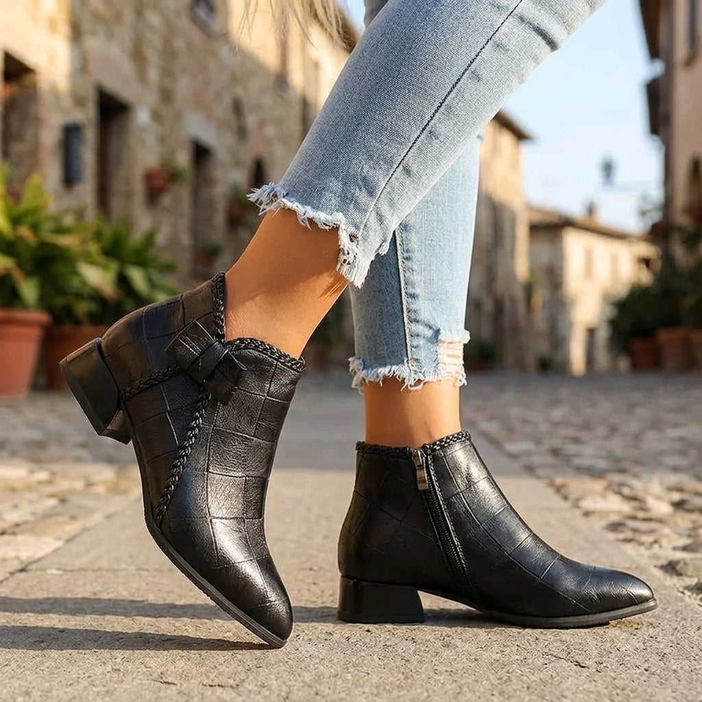 Lorelev | Botki damskie na obcasie – Eleganckie botki vintage w czerni i beżu