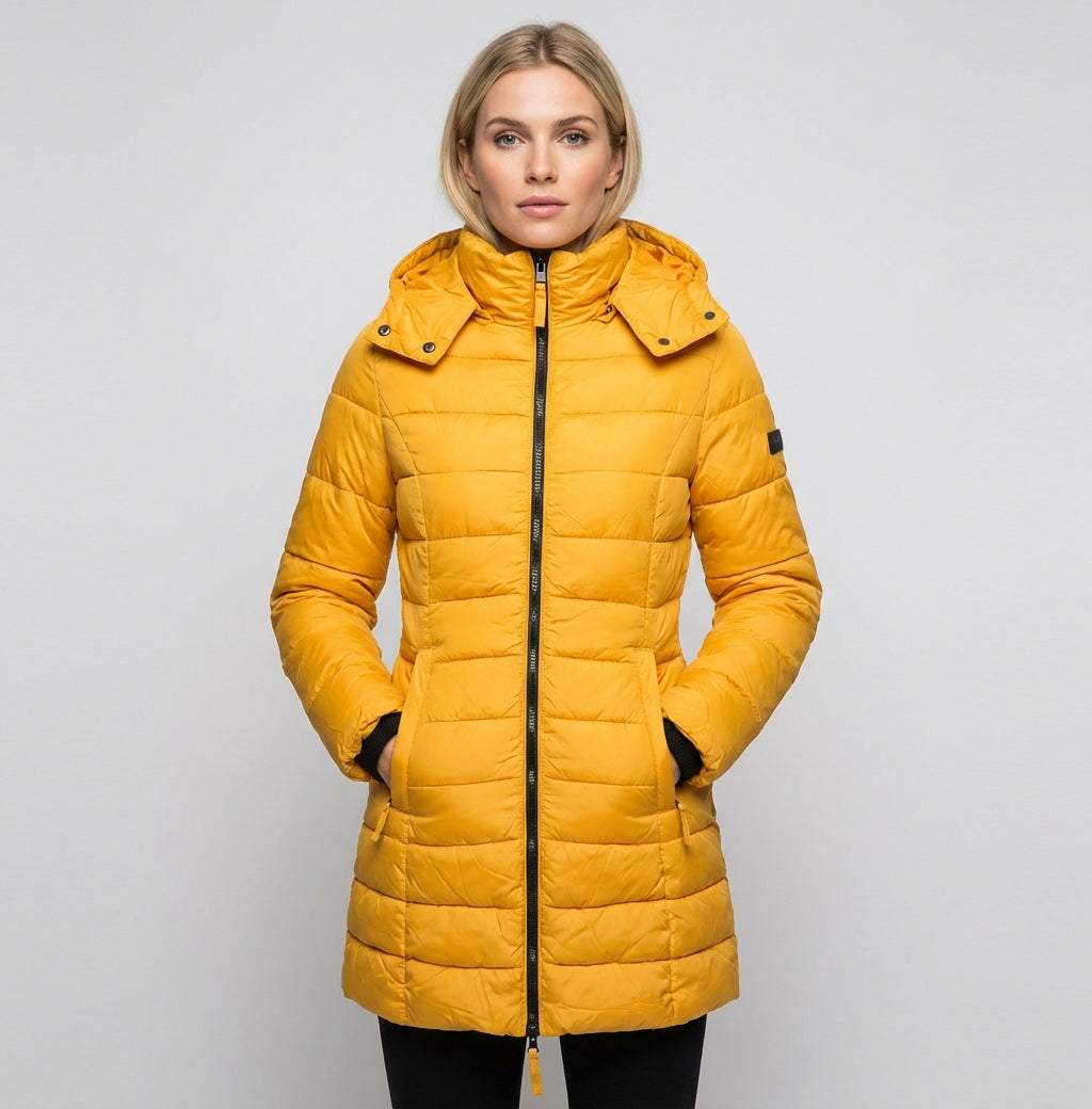 Nicole - Damska długa kurtka pikowana z kapturem na zimę