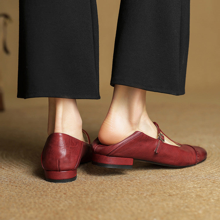 Graneth | Buty skórzane na płaskiej podeszwie – Eleganckie czółenka damskie z paskiem T