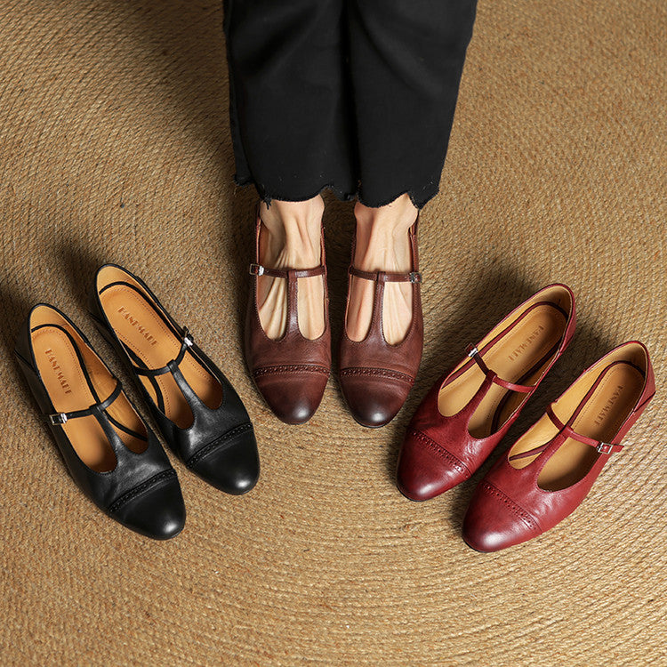 Graneth | Buty skórzane na płaskiej podeszwie – Eleganckie czółenka damskie z paskiem T