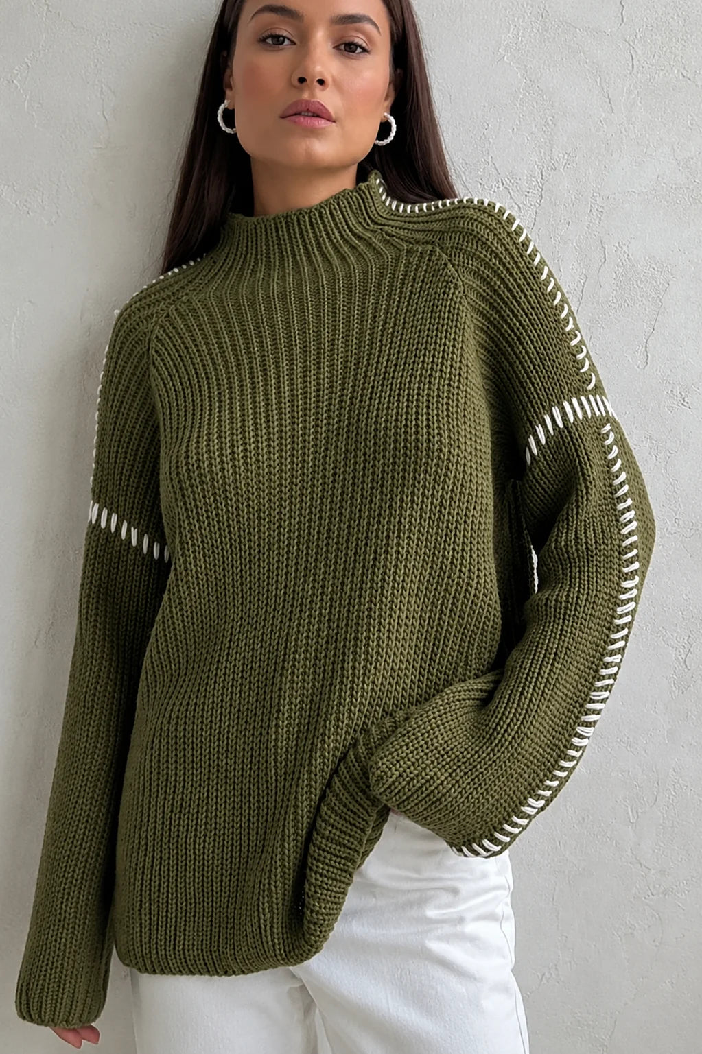 Damski Sweter Dzianinowy ze Szwami Ozdobnymi