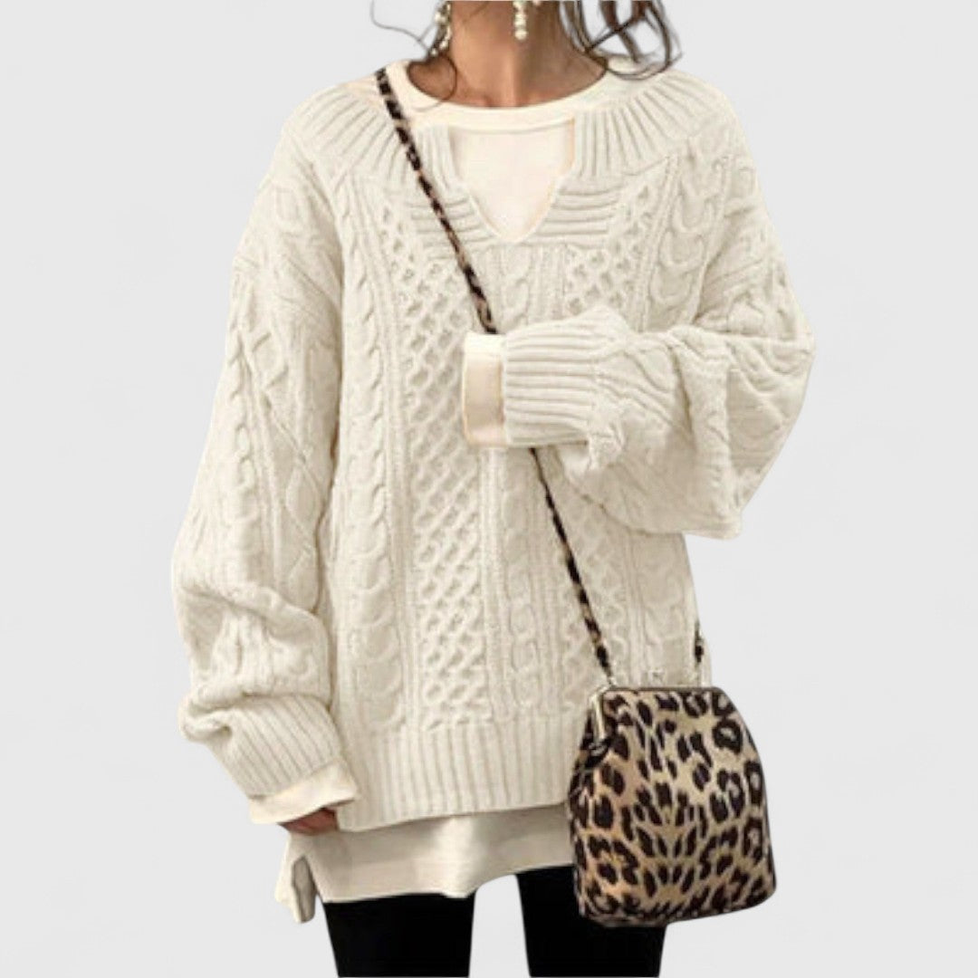 Oversize'owy sweter dzianinowy z wzorem w warkocze