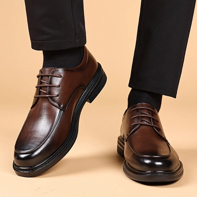 Buty męskie – Eleganckie skórzane derby z klasycznymi sznurowadłami w kolorze czarnym