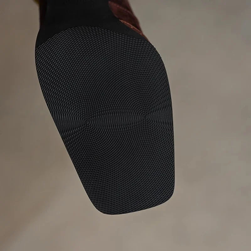 Terry | Czółenka Damskie – Eleganckie Czarne Czółenka na Słupku z Kwadratowym Noskiem