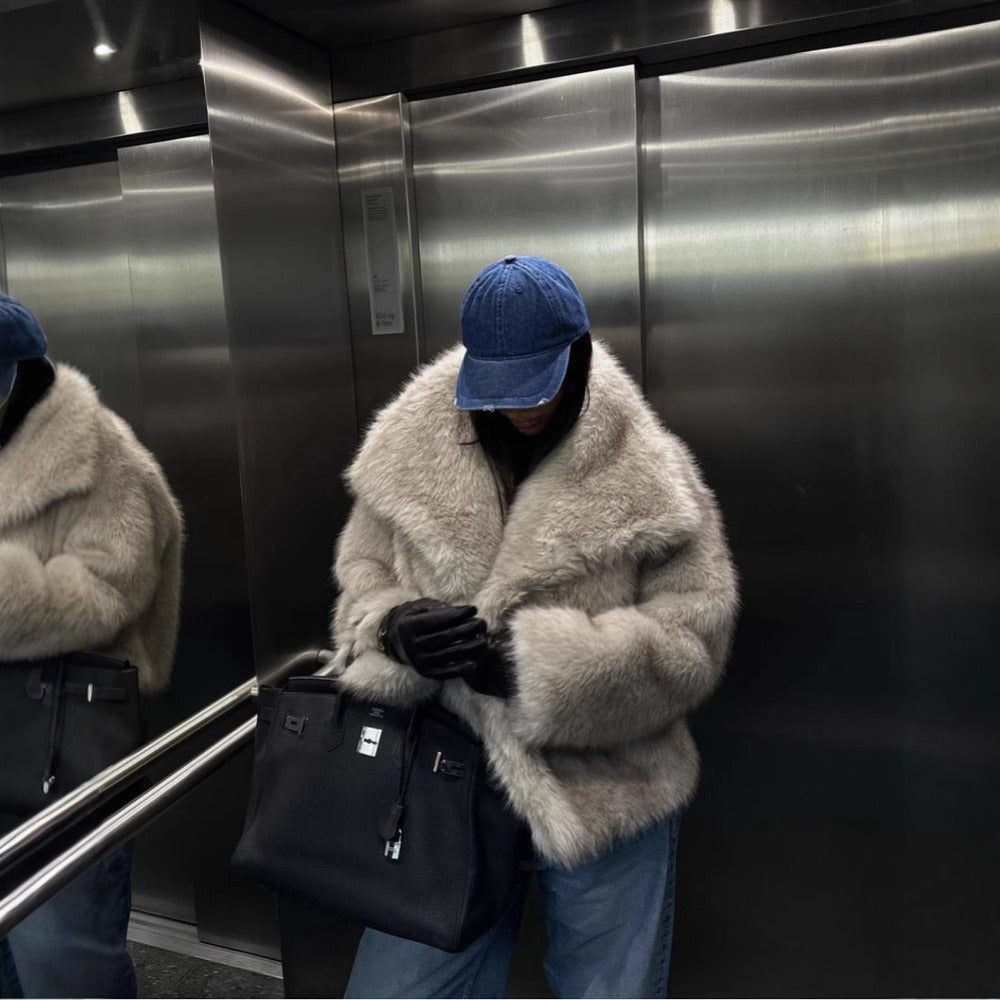 Claudia | Damski płaszcz zimowy z sztucznego futra z eleganckim krojem | Ciepły i stylowy na chłodne dni 2